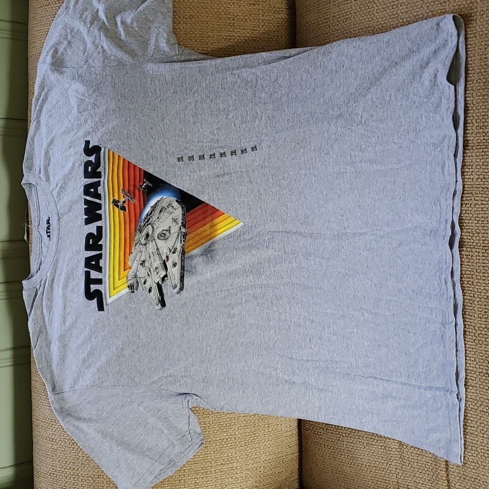 Star Wars 2x men's t-shirt never worn new only missing tags gray